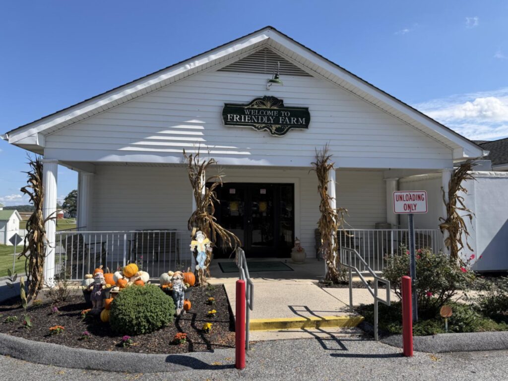 Friendly Farm Restaurant 5